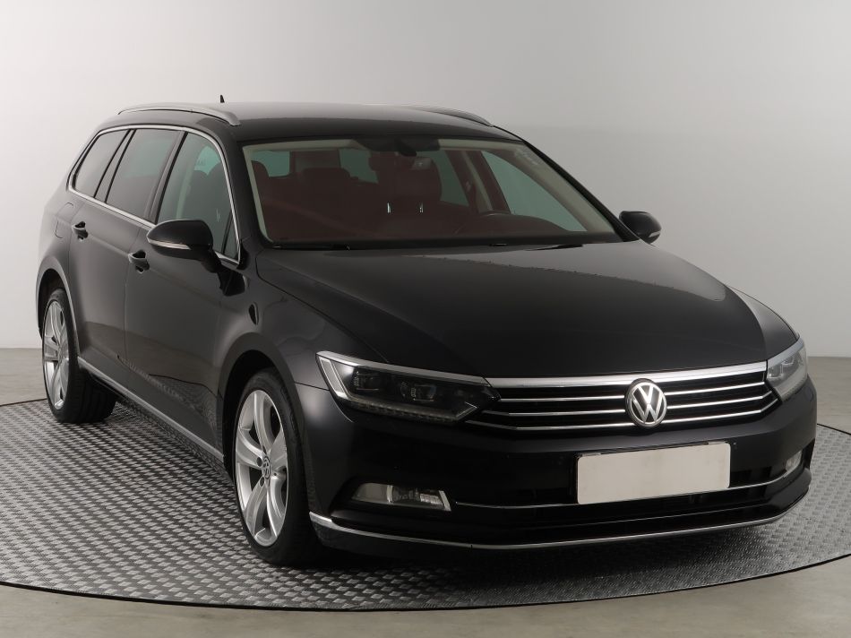 Volkswagen Passat - 2015