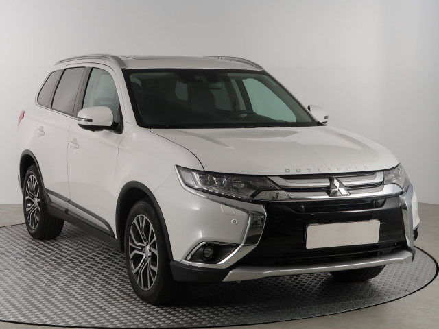 Mitsubishi Outlander 2016