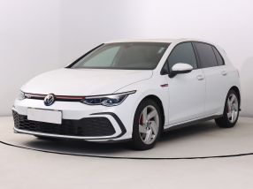 Volkswagen Golf - 2021