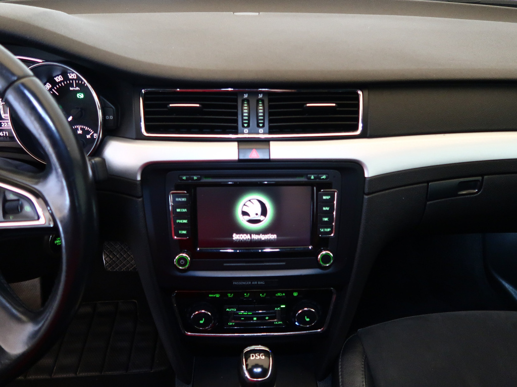 Škoda Superb