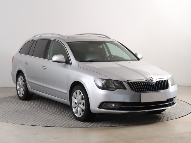 Škoda Superb, 2014