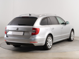 Škoda Superb 2014