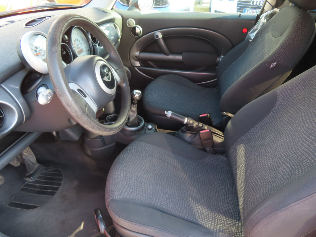 MINI 3-door