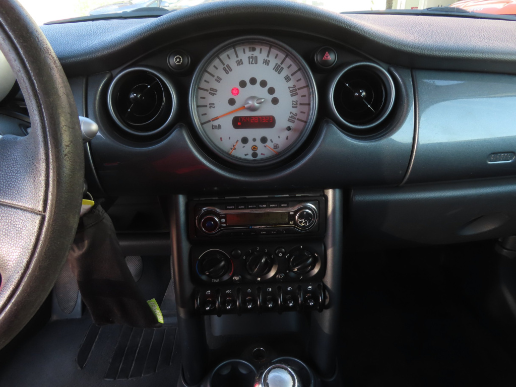 MINI 3-door