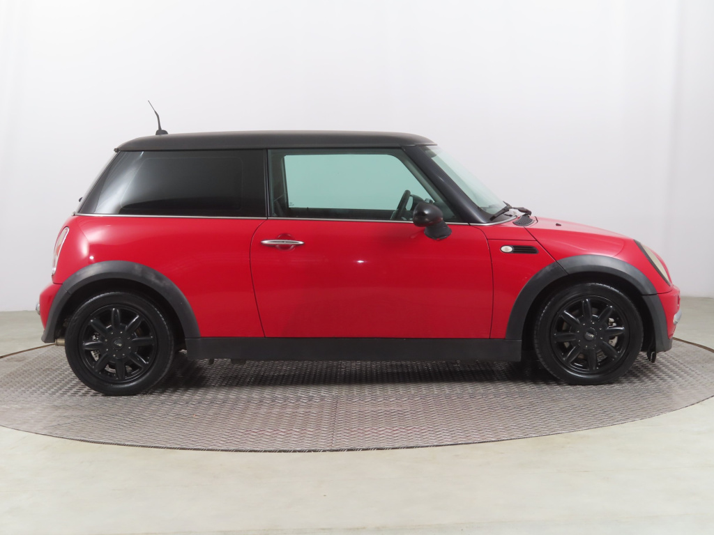 MINI 3-door