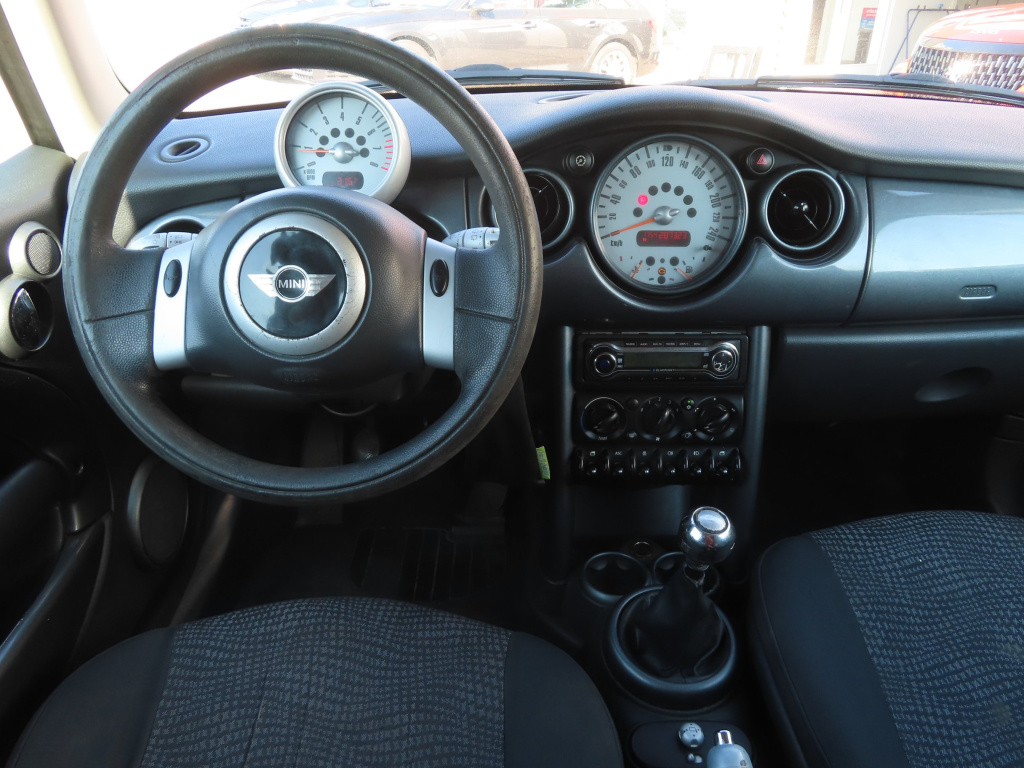 MINI 3-door