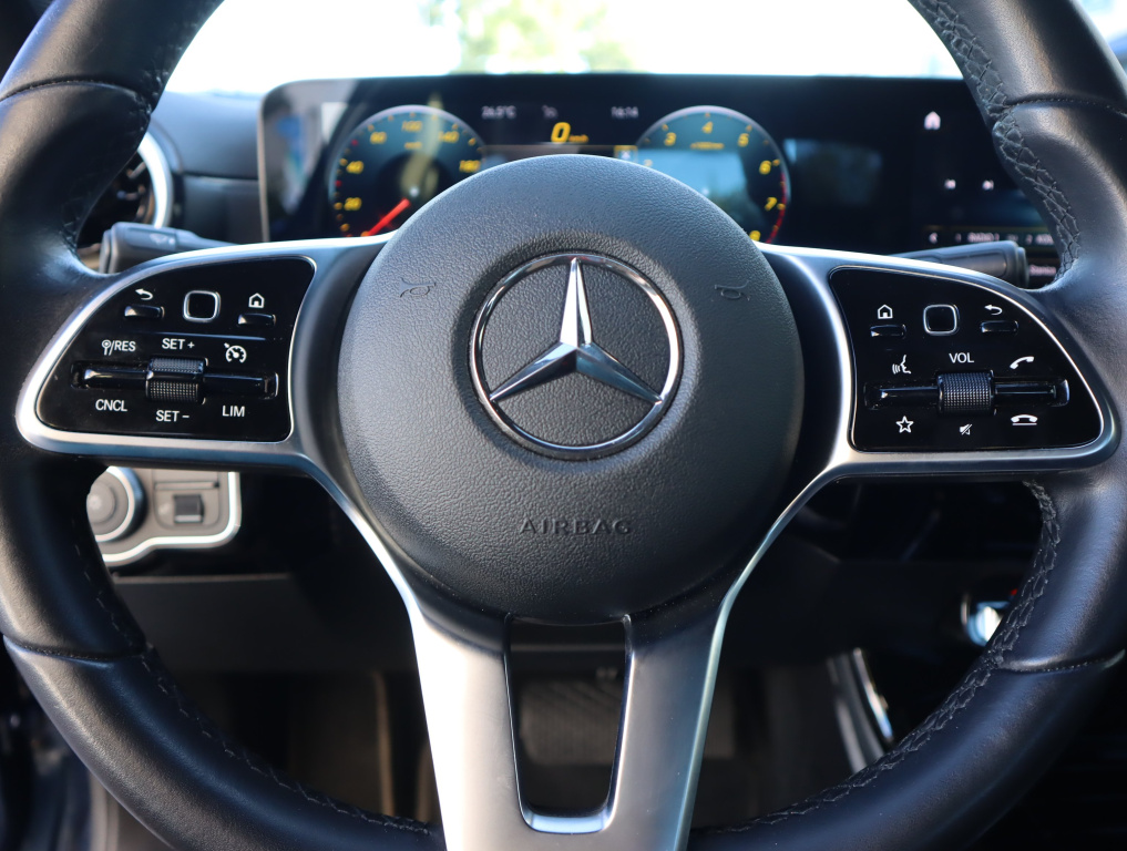 Mercedes-Benz A
