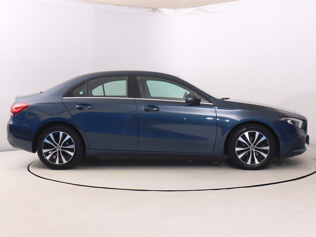 Mercedes-Benz A