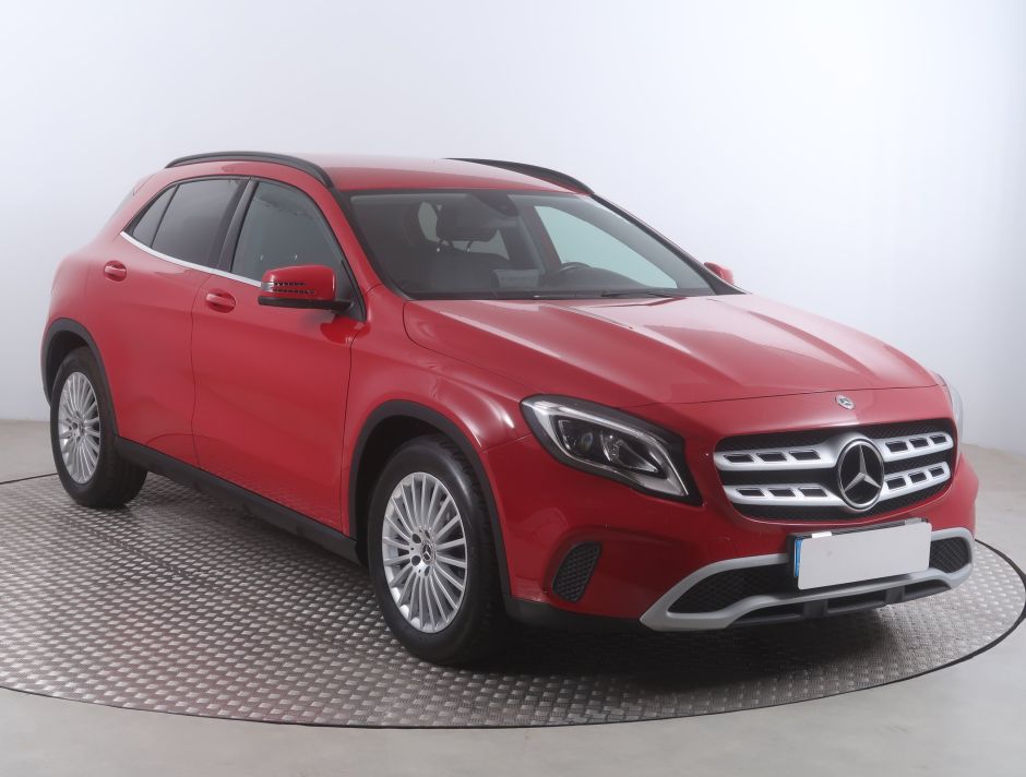 Mercedes-Benz GLA - 2017