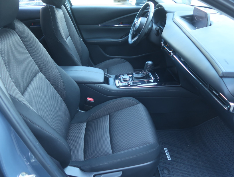 Mazda CX-30, 2021