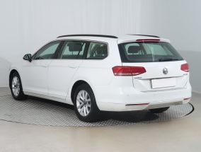 Volkswagen Passat - 2015