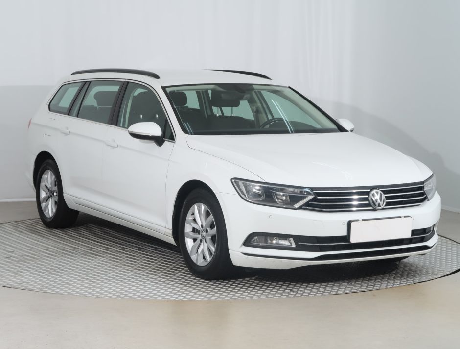 Volkswagen Passat - 2015