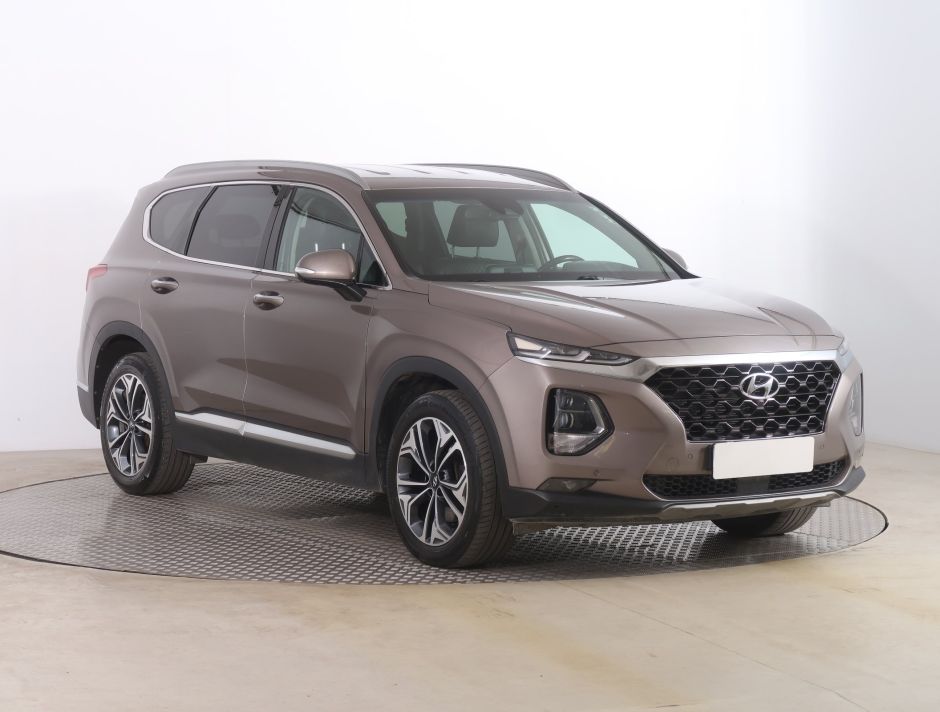 Hyundai Santa Fe - 2019