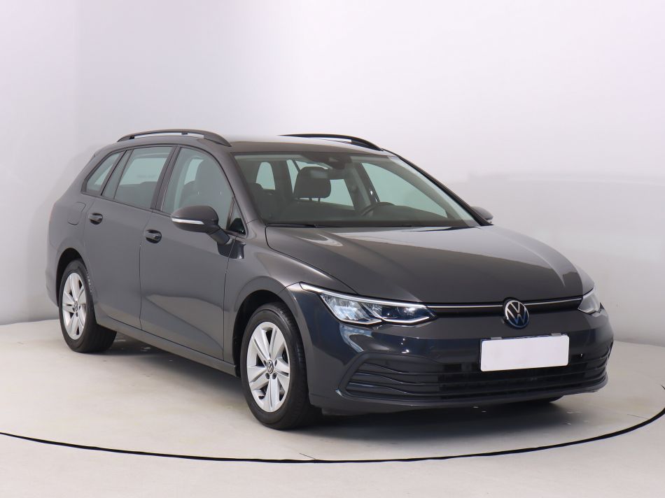Volkswagen Golf - 2021