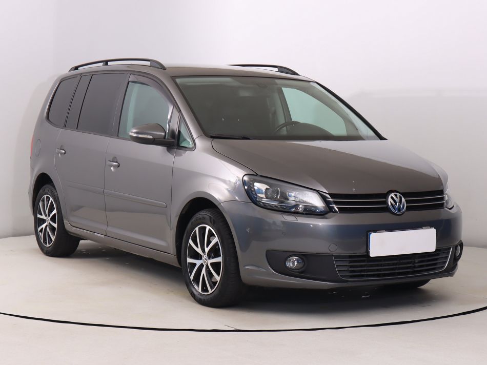 Volkswagen Touran - 2011