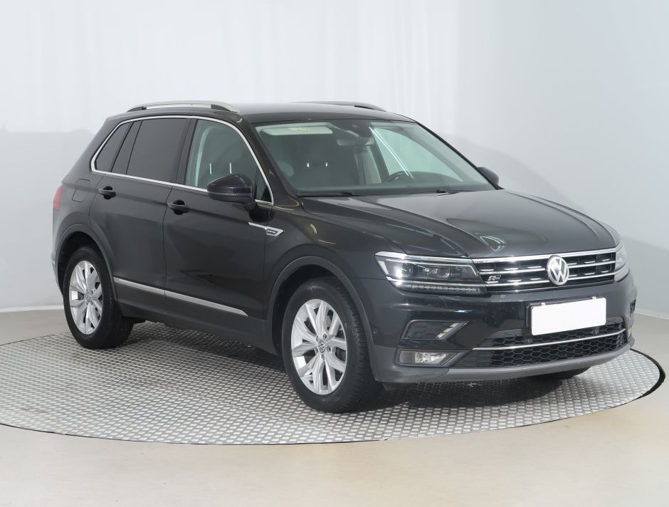 Volkswagen Tiguan - 2018