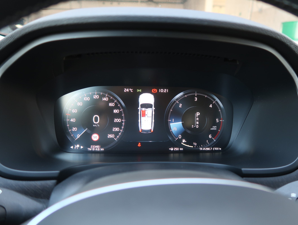 Volvo V90 Cross Country