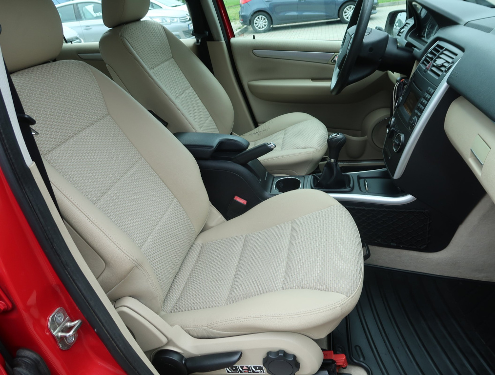 Mercedes-Benz B