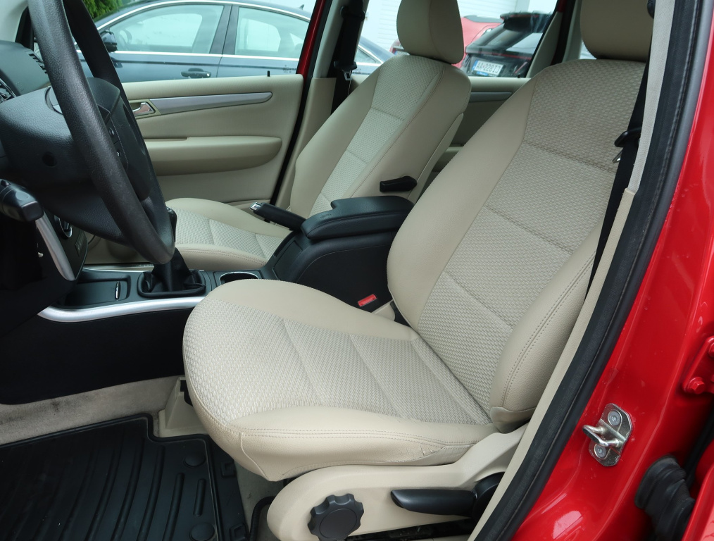 Mercedes-Benz B