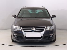 Volkswagen Passat - 2010