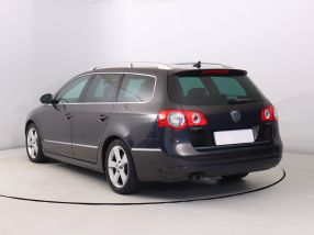 Volkswagen Passat - 2010