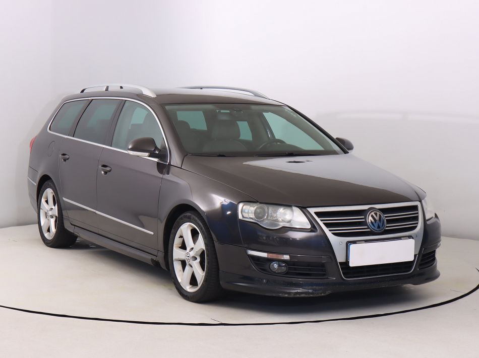 Volkswagen Passat - 2010