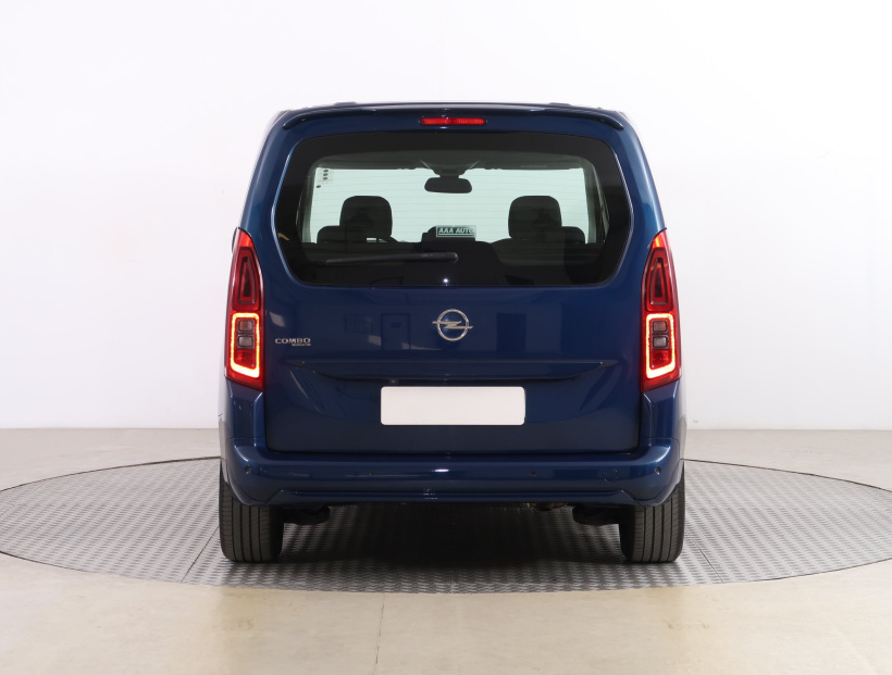 Opel Combo, 2021