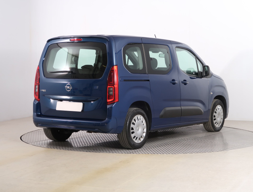 Opel Combo, 2021