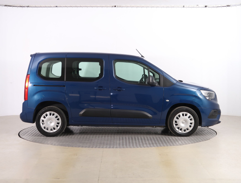 Opel Combo, 2021