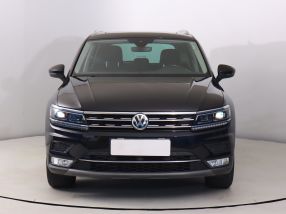 Volkswagen Tiguan - 2016