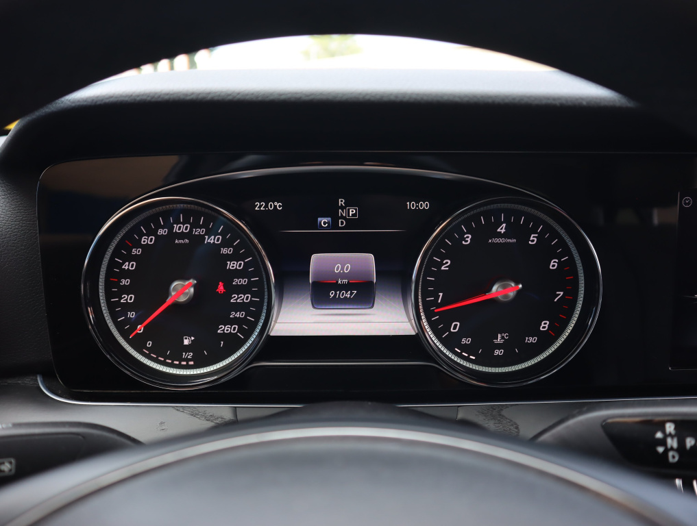 Mercedes-Benz E