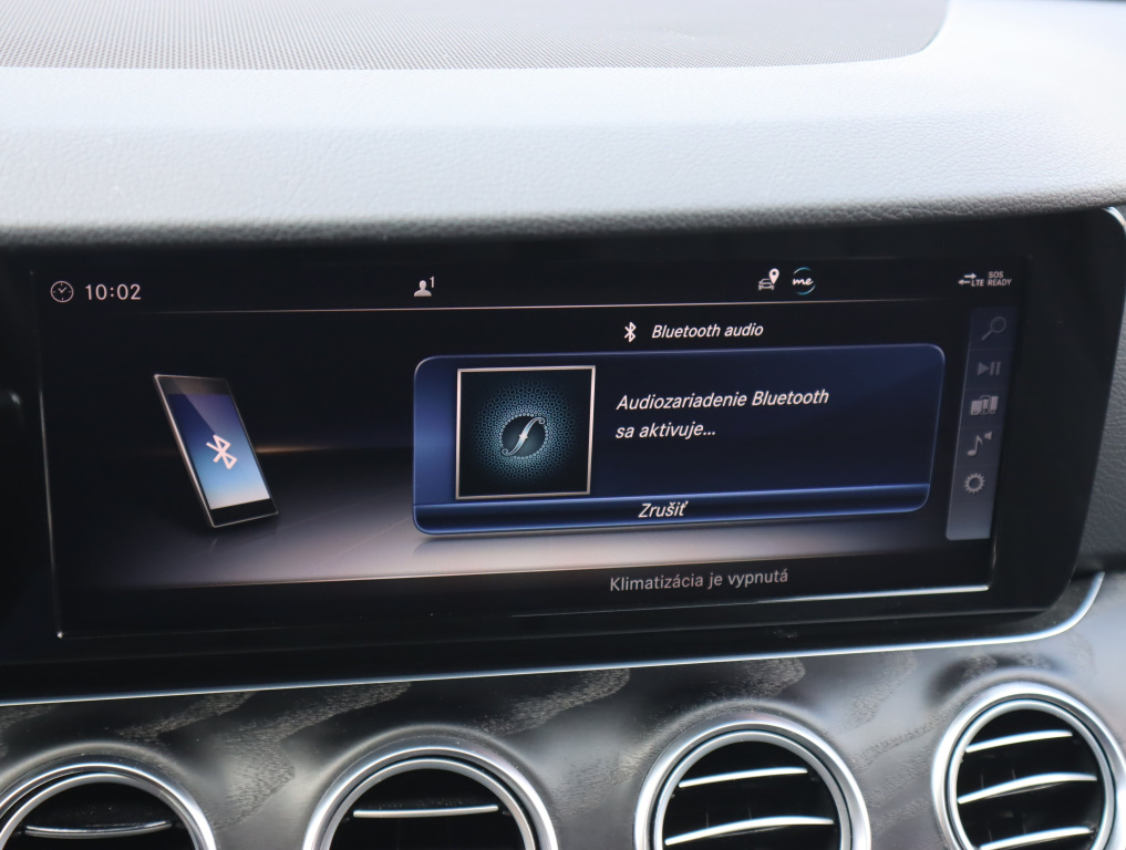 Mercedes-Benz E
