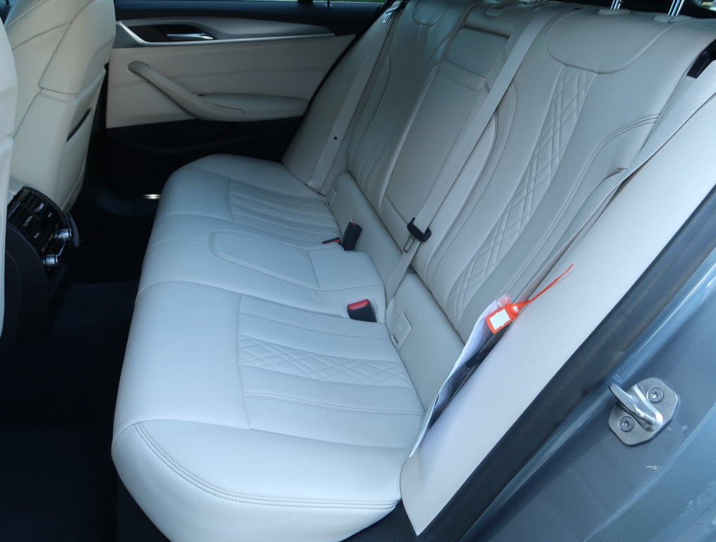 BMW 5