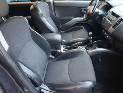 Mitsubishi Outlander 2011