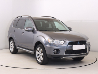 Mitsubishi Outlander, 2011