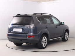 Mitsubishi Outlander 2011
