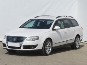 Volkswagen Passat - 2010