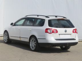 Volkswagen Passat - 2010