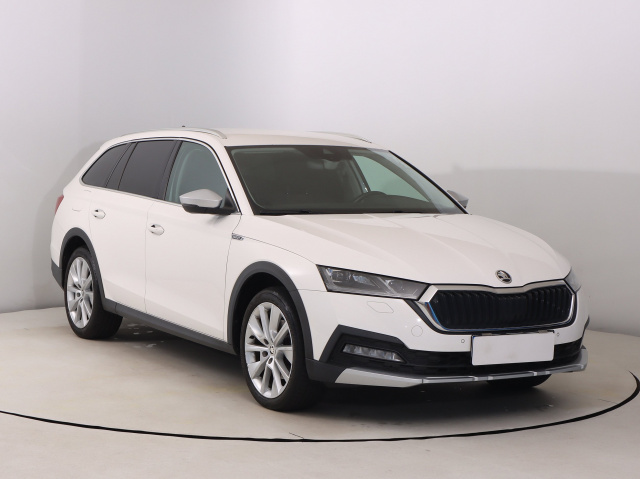 Škoda Octavia Scout, 2022