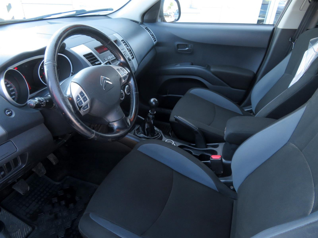 Citroen C-Crosser