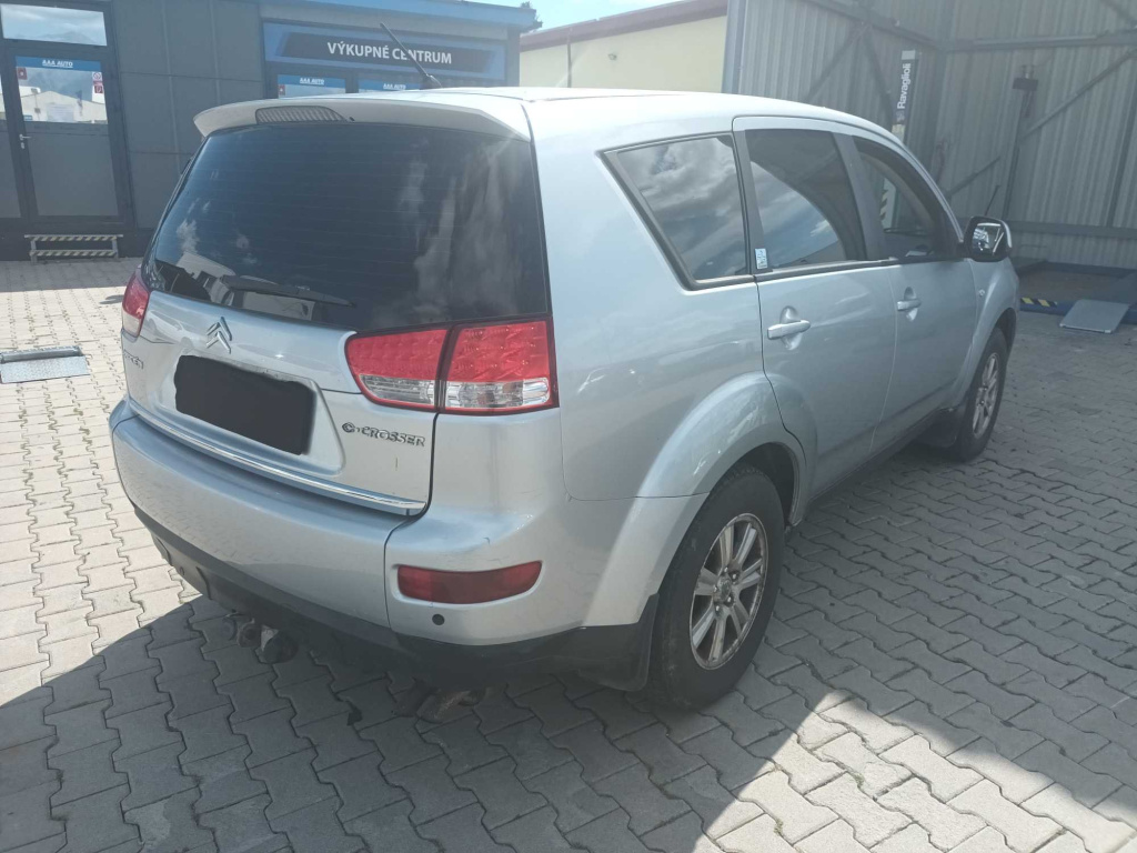 Citroen C-Crosser