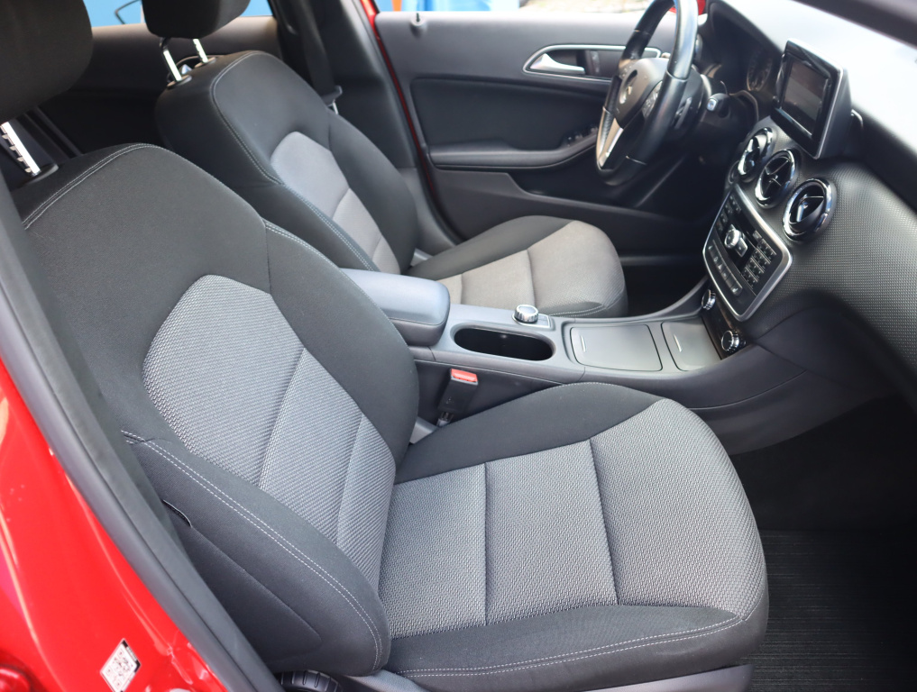 Mercedes-Benz A