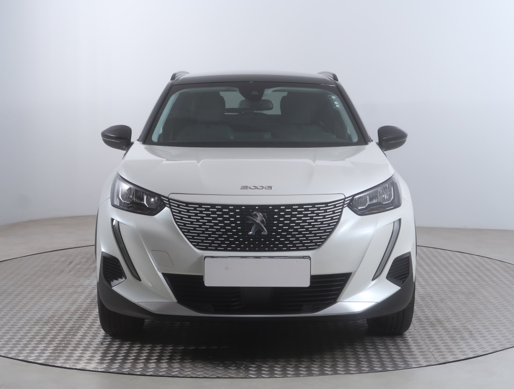 Peugeot e-2008
