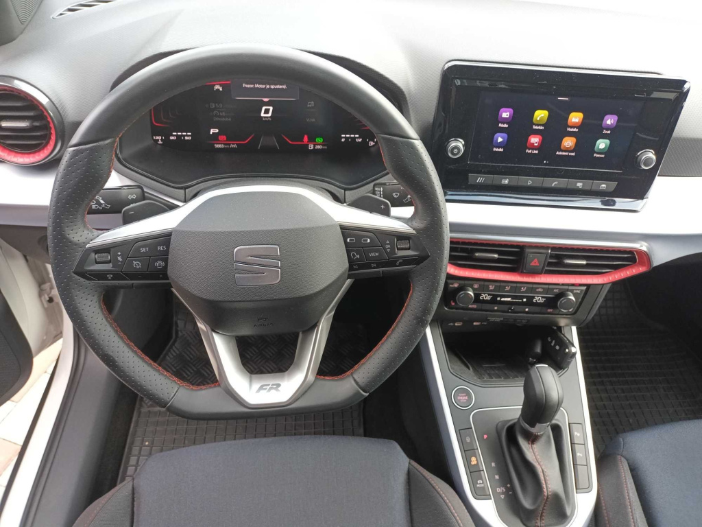Seat Arona