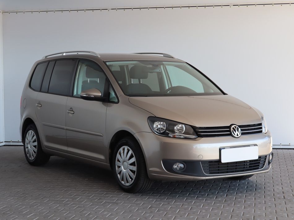 Volkswagen Touran - 2014