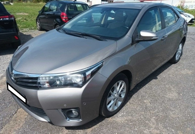 Toyota Corolla 2015