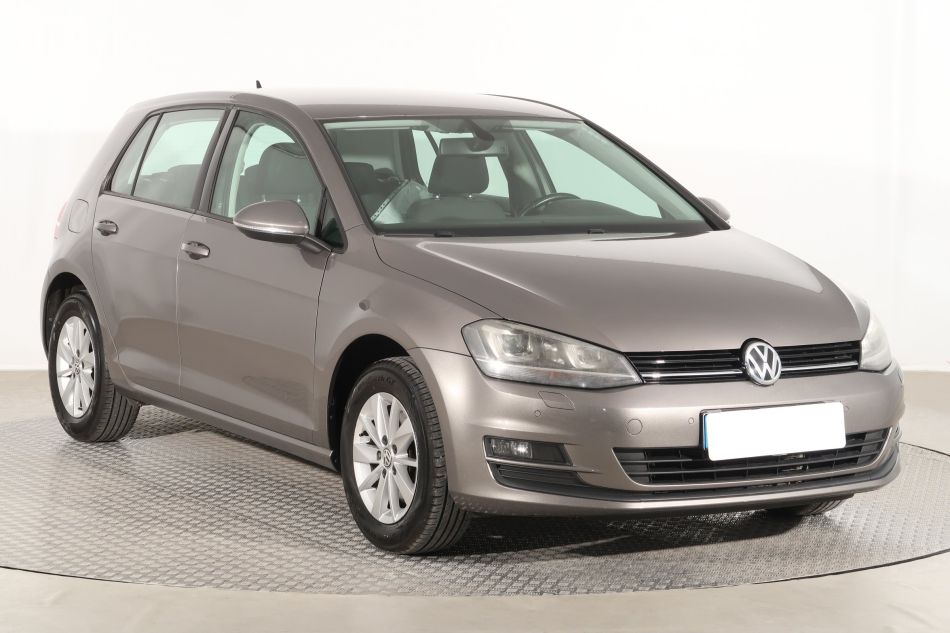 Volkswagen Golf - 2013