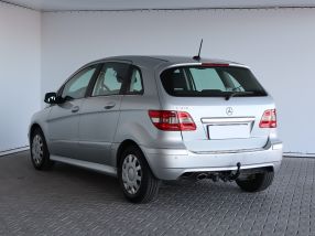 Mercedes-Benz B - 2011