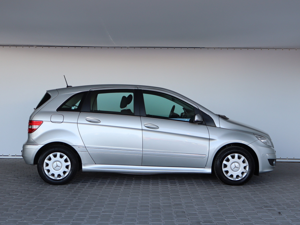 Mercedes-Benz B