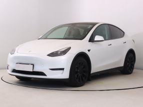 Tesla Model Y - 2023